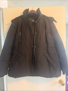 GUESS Women’s Black Quilted Winter Jacket w/ Furry Removable Hood Sz XL EUC